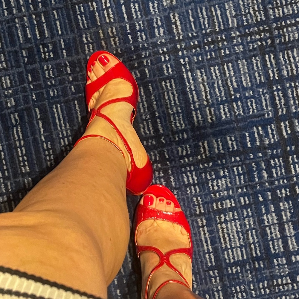 Like New Steve Madden Ace Sandals 7.5 - Picture 12 of 12